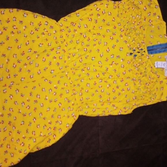 Short - Picture 2 of 3